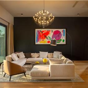 Luxury 5-Bedroom Sea-View Villa with Heated Infinity Pool in Orasac near Dubrovnik – Sleeps 10